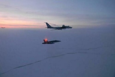 美俄突发重磅消息！俄军机今年首度飞入美国防空识别区 美军F-22升空拦截