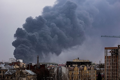 乌克兰独立日突发“惨剧”！俄军导弹袭击乌克兰火车站 酿至少22死50伤