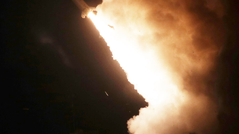 突发消息！美韩联合军演发射导弹“偏离运行轨道” 坠落韩国江陵基地爆炸