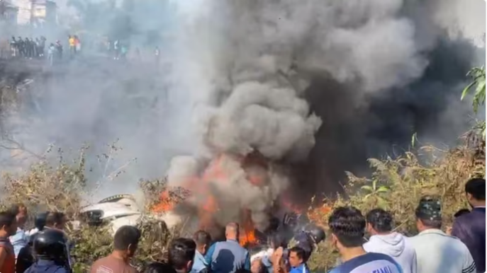 突发！尼泊尔一架载有72人的客机坠毁 事故现场曝光