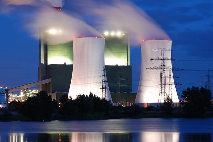 油价两天暴跌12%！市场预期转向，能源供应曙光初现