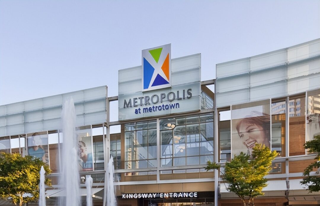 Metrotown出事了!多华人中招,“咳到快断气”！商场外有人拿枪乱走?！