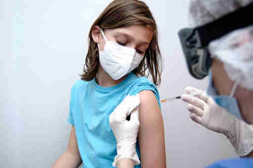 莫德纳疫苗获美国药监局全面批准 收盘股价暴涨6.18% 市值蒸发66%后起死回生？